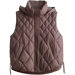 Gilet doudoune sans manche avec capuche brun café, matelassage en losanges et cordons à l'ourlet