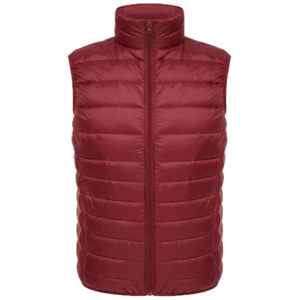 Doudoune Fine sans Manche Homme, coloris rouge, vue de face sur fond blanc