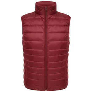 Doudoune Fine sans Manche Homme, coloris rouge, vue de face sur fond blanc
