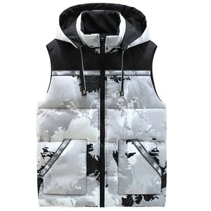 Doudoune sans Manche Camouflage Homme, coloris gris, vue de face avec capuche sur fond blanc