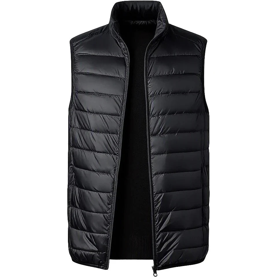 Doudoune sans Manche Homme Sport, coloris noir, vue de face sur fond blanc