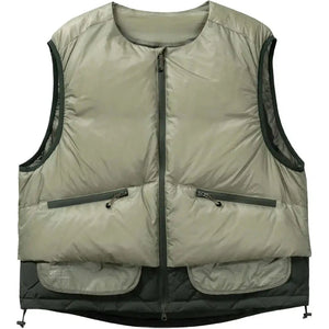 Doudoune sans Manche Oversize Homme, coloris vert, vue de face sur fond blanc