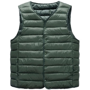 Doudoune Ultra Légère sans Manche Homme, coloris vert, vue de face sur fond blanc